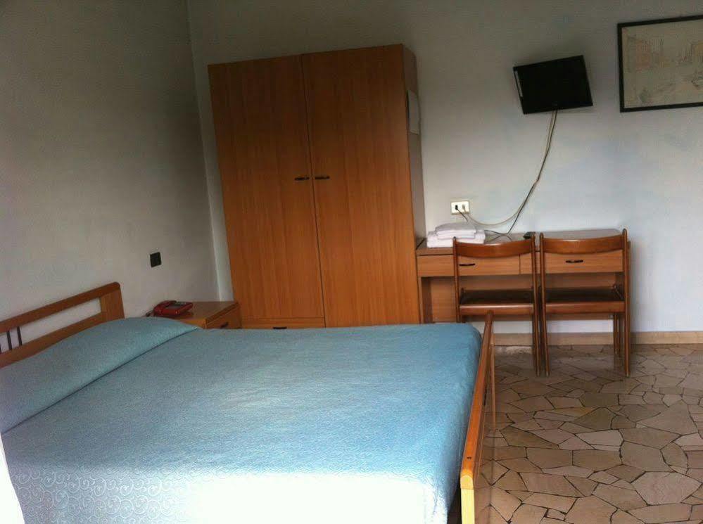 Hotel Mira Βαρέζε Εξωτερικό φωτογραφία